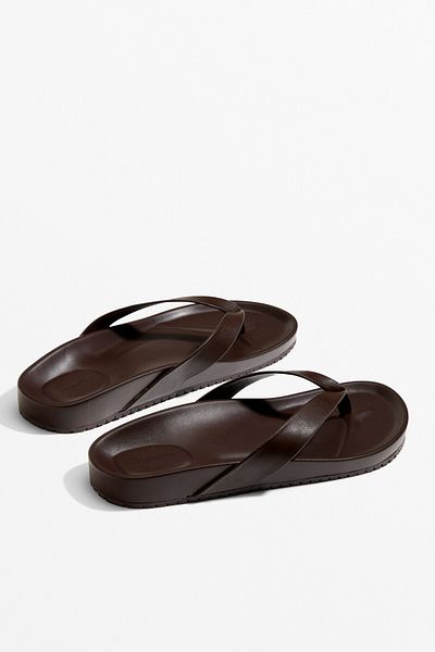 Oysho صندل مسطح بأشرطة