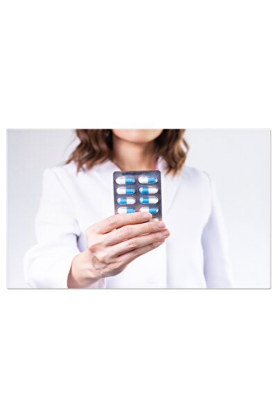 StoryGift Romania Tablou Canvas Medicul Sau Farmacistul Tinand O Capsula De M...