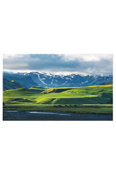 StoryGift Romania Tablou Canvas - Peisaj Montan In Islanda: Drumetie Prin Natura