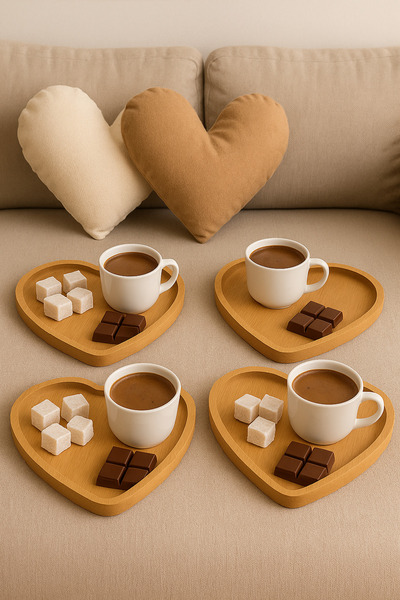 wellhome Hearted Wooden Bamboo Presentation Set of 4 - Romantic Hearted Bamboo Presentation Set / Stylish and Natural 4 Pieces