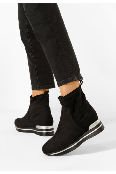 B T Shoes Černé dámské tenisky na platformě Mantia