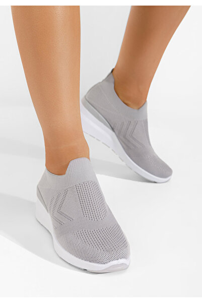 B T Shoes Šedé dámské tenisky na klínku Boka