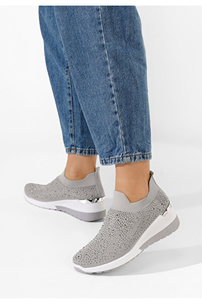 B T Shoes Šedé dámské tenisky na klínku Alsina