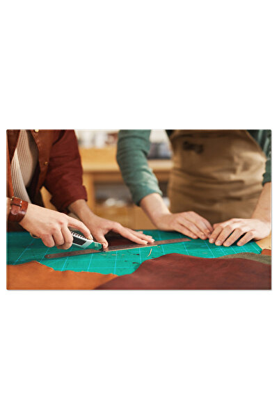 StoryGift Romania Tablou Canvas - Arta Si Creatie: Designer Textil La Lucru