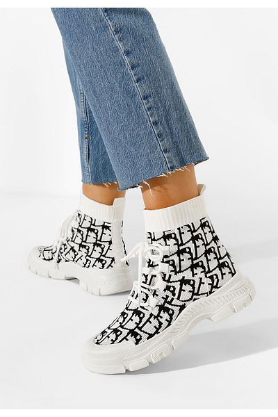 B T Shoes Sneakers Tip Soseta Albi Carana