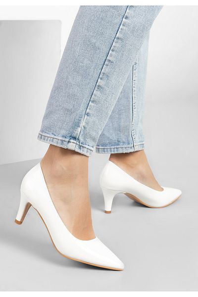 B T Shoes Corvina V2 Low Heel Shoes White