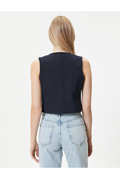 Koton Melis Ağazat X Koton - V Yaka Düğmeli Sim Şeritli Yelek