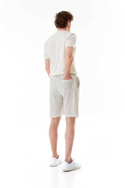 Fulla Moda Ribbed Elastic Waist Shorts