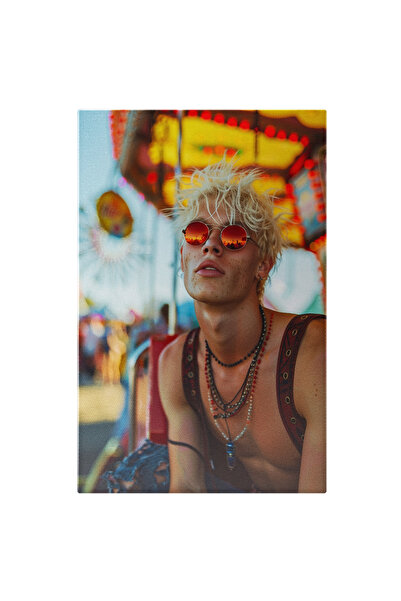 StoryGift Romania Tablou Canvas: Baiatul Pistruiat Cu Parul Blond Si Ochelari...