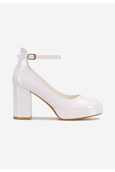 B T Shoes White Isperta Chunky Heel Shoes