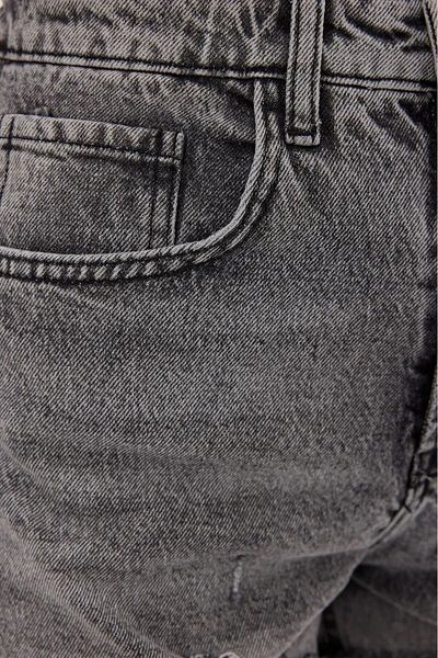 soBasic Pantaloni scurți din denim rupti