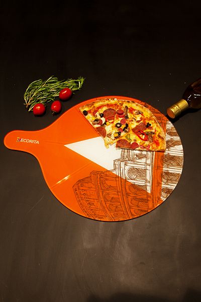 Decorita Pizza Presentation Glass with Handle and Cut Channel |   Colesium |   36cm X 47cm