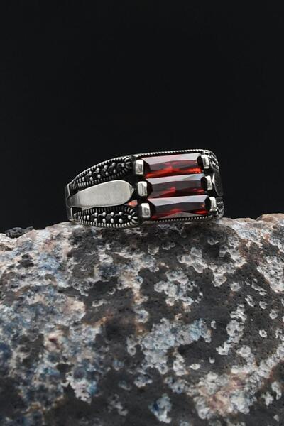 Prestige Erkek Yüzüğü 925 Ayar Gümüş Kırmızı Baget Taşlı 901777