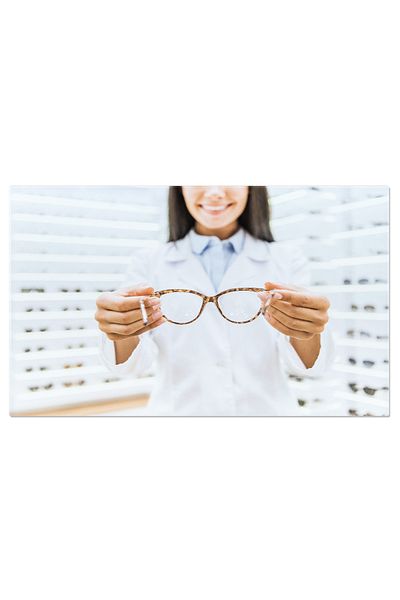 StoryGift Romania Tablou Canvas: Privirea Spre Viitor - Ochelari, Sanatatea Ochilor, Medic Specialist, Ingrijire