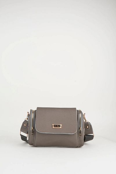 byFOX Fashion Geantă de damă cu 6 ochi cilindru cu cruce cu emblemă (poate fi modificată emblema) Lățime: 24 cm Lungime: 16 cm Fund: 9 cm