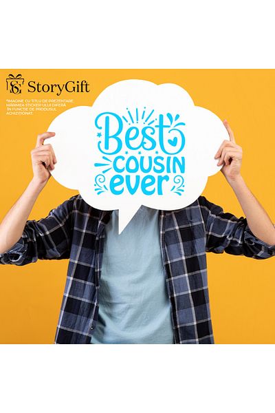 StoryGift Romania Sticker Eticheta 40CM Exterior cu stelute si inimioara cu textul "Best cousin ever" - cea mai