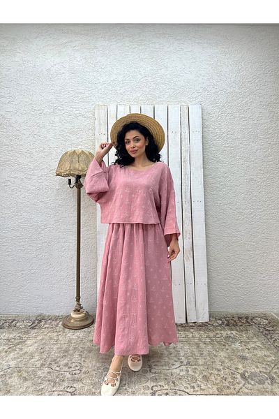 KÜÇÜĞÜM BUTİK Set bluză casual din muselină brodat cu trandafir și fustă evazată (SET BRODAT DE 2)