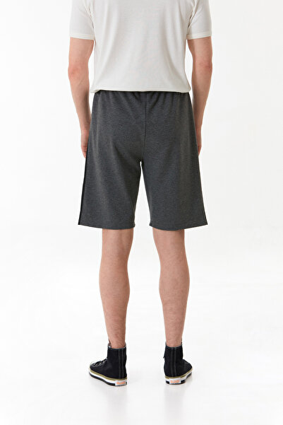 Fulla Moda Elastic Waist Pocket Zippered Shorts