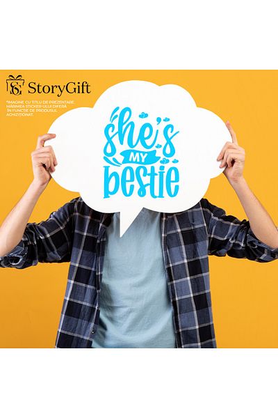 StoryGift Romania Sticker Autocolant 70CM Exterior cu inimioare si textul "She's my bestie" - ea este cea mai bu