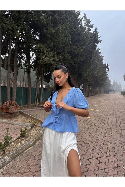 Pulli Collection Καλοκαιρινή μπλούζα Ecru με λεπτομέρεια βολάν