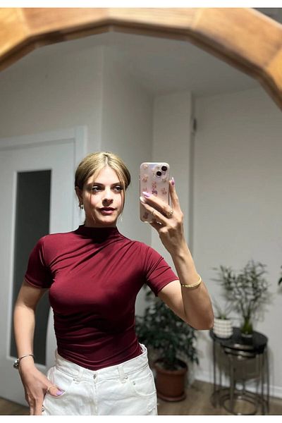 hazelin Bluză de damă bordeaux cu detaliu cu șnur cu jumătate de mânecă HZL25S-FRY121741