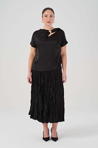 Gemko Satin Blouse Skirt Set with Drop Accessories - Black