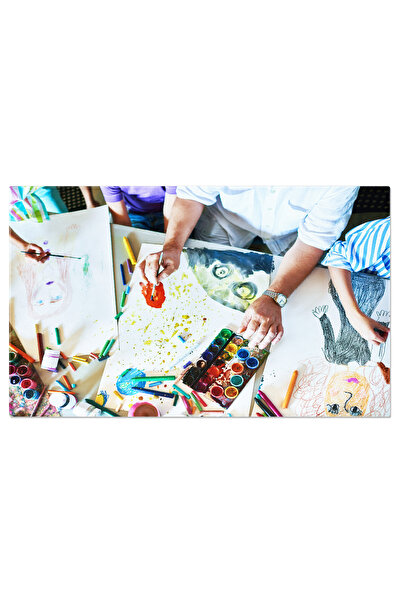 StoryGift Romania Tablou Canvas: Un Grup De Copii La Scoala, Concentrandu-se Asupra Unei Activitati De Invatare