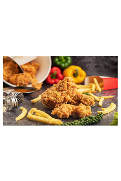 StoryGift Romania Tablou Canvas Delicioasa Combinatie Pui Prajit Si Cartofi Pai Pe O Suprafata De Ciment Neagra