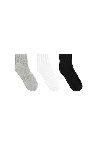Oysho 3 pairs of cotton blend quarter sports socks