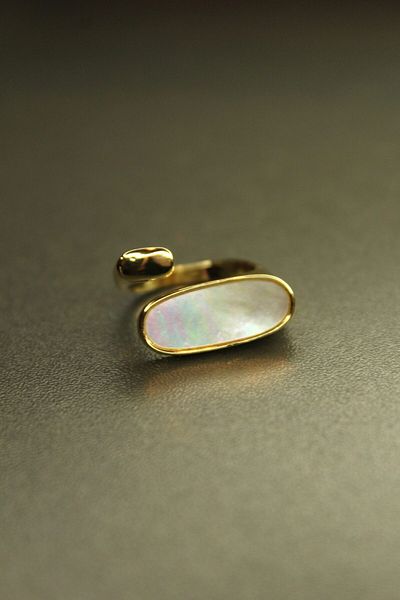Glowy&Co. Aura Duo Gold Color Tarnish Steel Ring