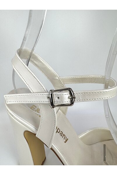 E&L Company 15cm Off White Leather with Anti-Slip Bottom. The Run Is Guaranteed.