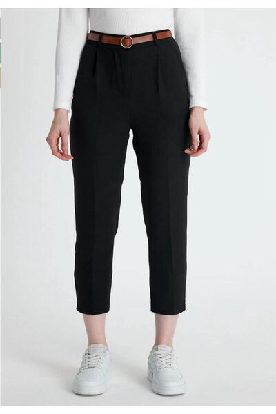 La Querta بنطلون نسائي من القماش الموسمي ذو طيات ضيقة وحزام