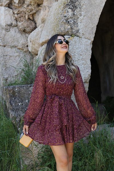 bytugcekaya Rochie din șifon căptușită cu talie elastică cu model floral burgundă