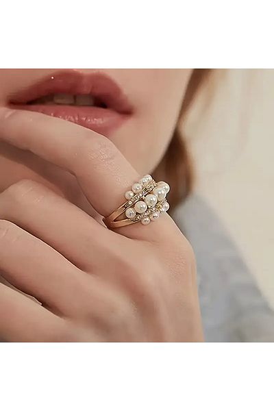 Ayzen Adjustable Pearl Ring