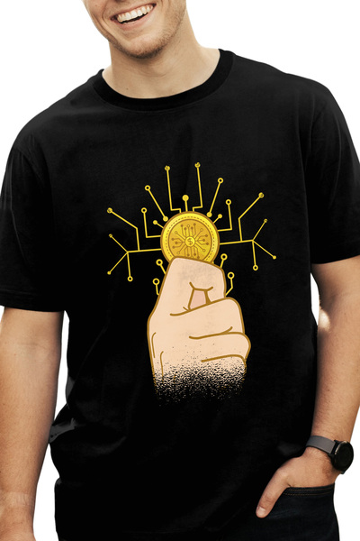 StoryGift Romania Tricou Barbati Mana Tinand Moneda Crypto Bitcoin, Cu Imprim...