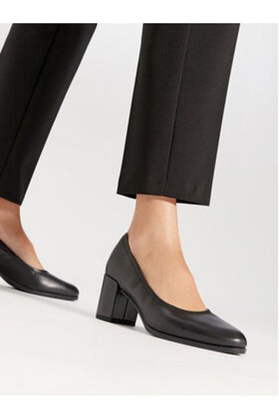 CLARKS Clarks Women's Pumps 261709644 Black