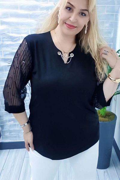 Bİ.GİYSEN Women's Black Large Size Lycra Blouse with Buckle Collar and Transparent Fringe Detail