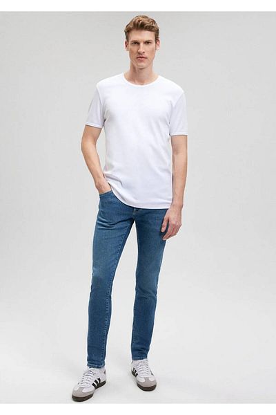 Mavi Tricou alb pentru bărbați cu detaliu cu nervuri M063747-620