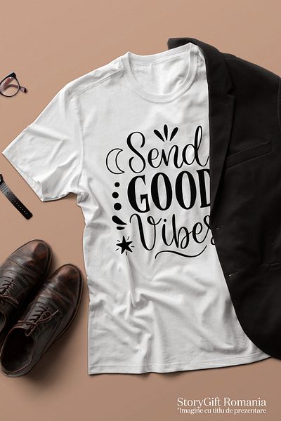 StoryGift Romania Men's T-Shirt With The Message In English "send Good Vibes" - Send Good Vibes Status By Bi Stg