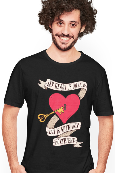 StoryGift Romania Tricou Barbati Cu Inima Rosie Si Cheie Aurie, Mesaj IN Engleza My Heart Is Locked Key Is W