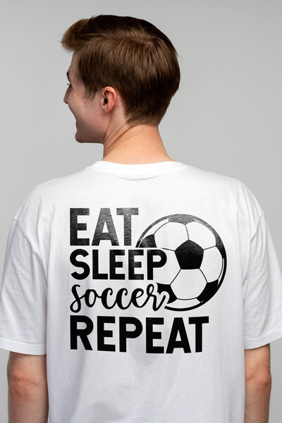 StoryGift Romania Tricou Barbati Cu Ilustratie Afisand O Minge De Fotbal Si M...