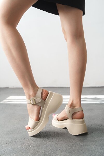 MODAADAM Women's Silva Thick Soled Sandals - Skin Leather