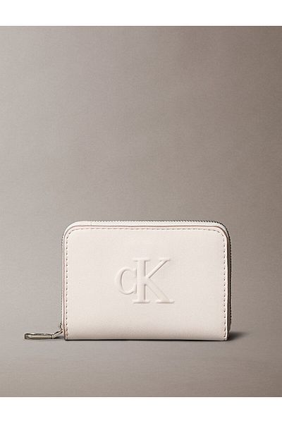 Calvin Klein Sculpted med flap zip around