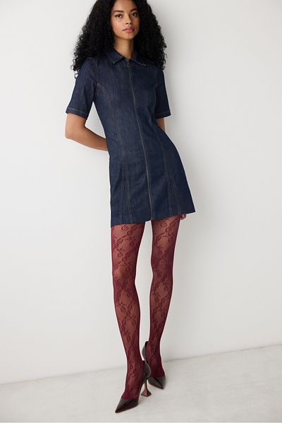 Penti Weinrote Netzstrumpfhose mit Blumenmuster