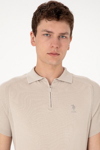U.S. Polo Assn. Men's Slim Fit Zippered Stone Knitwear T-Shirt 50299365-Vr049