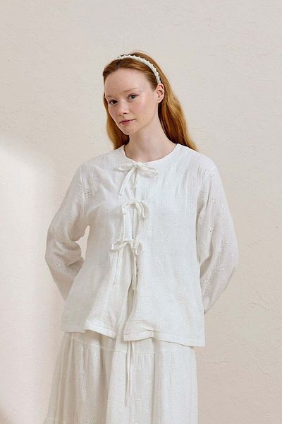 Ceylan Otantik White Scalloped Muslin 3 Bow Blouse