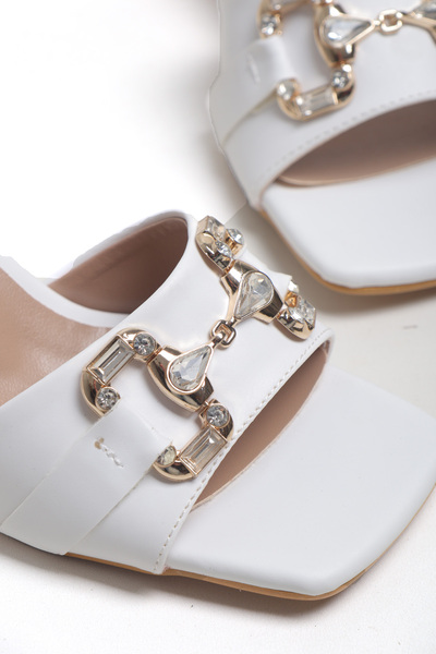 Ayakkabı Vakti Кам'яні та прості вечірні капці на низьких підборах 7 см