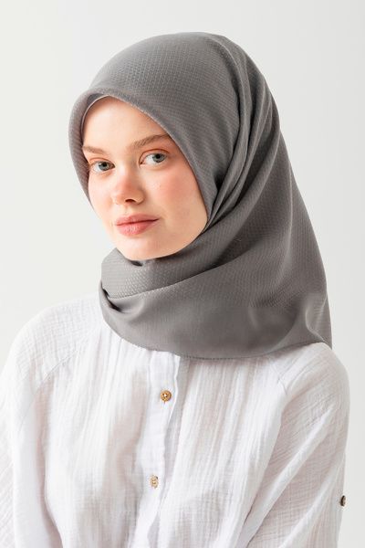 Wega Moda وشاح جاكار قطني، مظهر طبيعي وعصري، وشاح قطني جاكار، وشاح قطني ناعم.