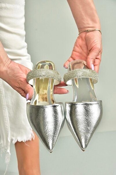 Fox Shoes U590491809 Papuci de damă cu vârf ascuțit argintiu