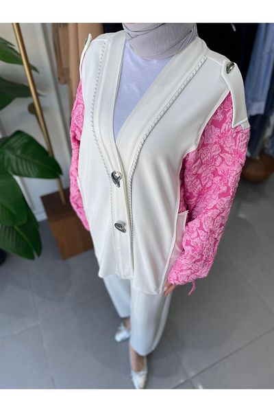 Ghisa Self-Patterned Large Button Suit